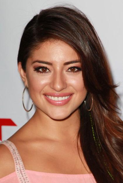 Mayra Leal photo 184701