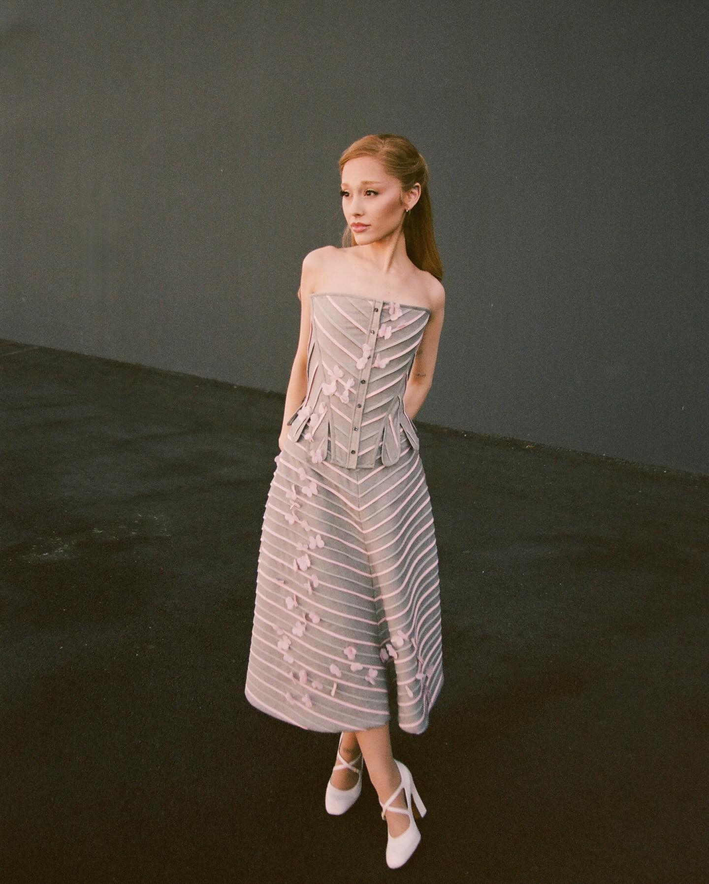 Ariana Grande #51970