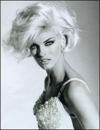 Linda Evangelista photo 185685