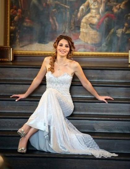 Nur Aysan photo 186749