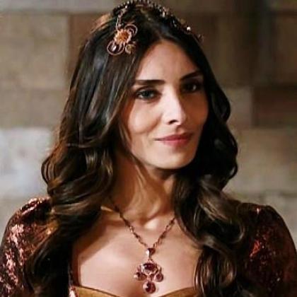 Nur Aysan photo 186780