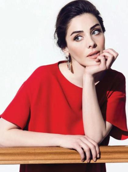 Nur Aysan photo 186790