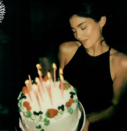 Khloé Kardashian photo 52189