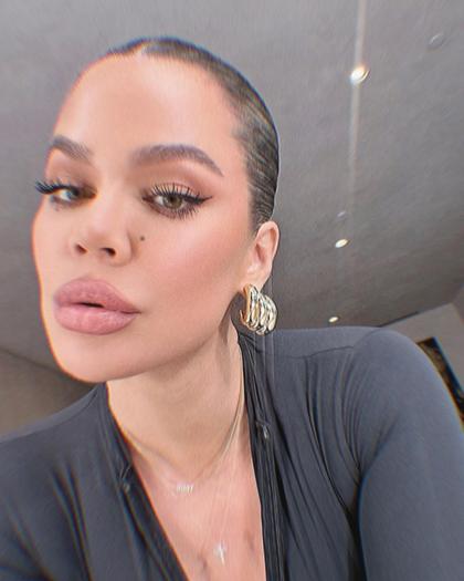 Khloé Kardashian photo 52240