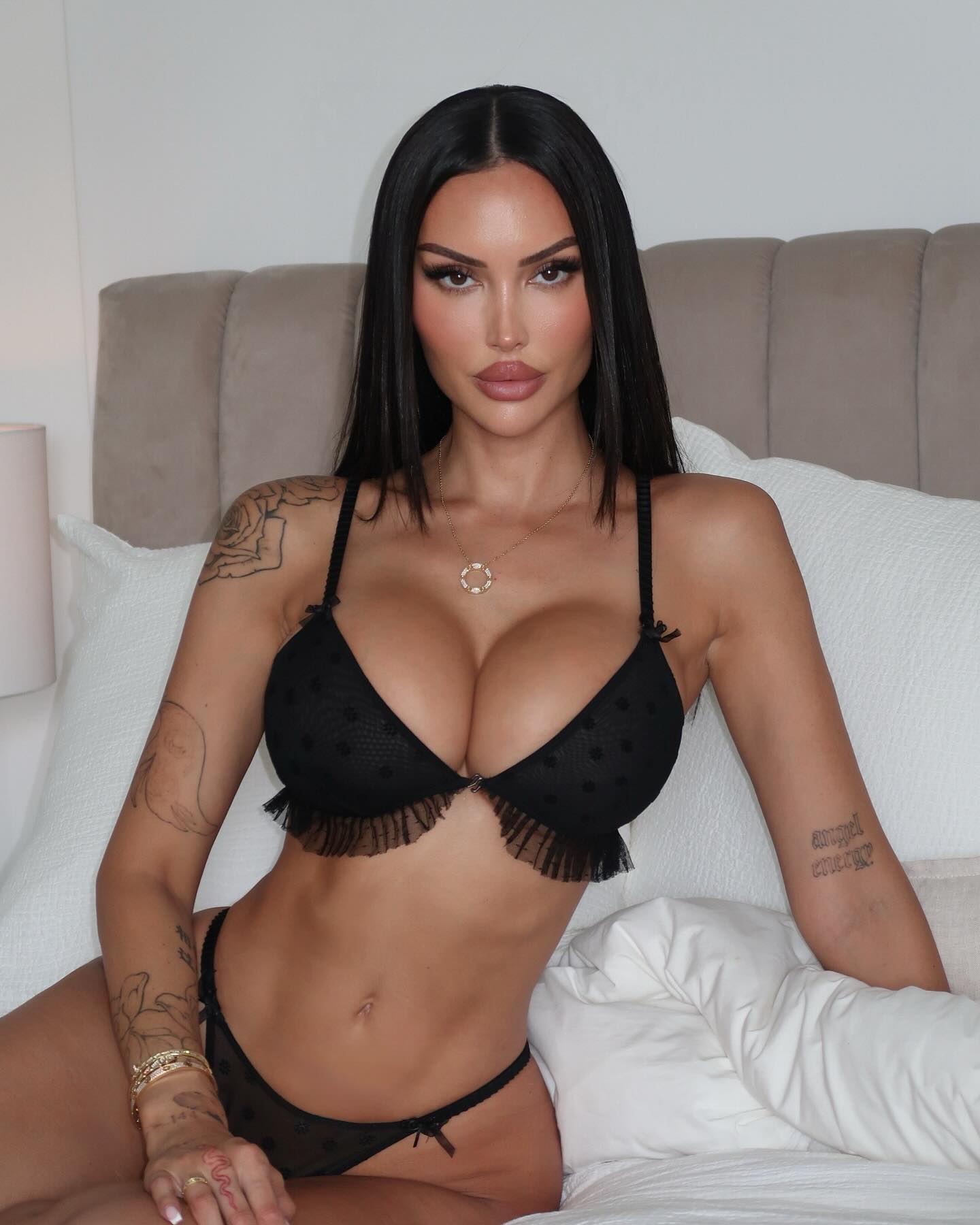 Annelese Milton #13664