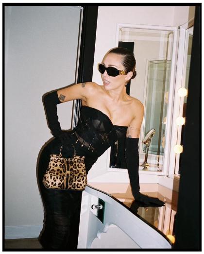 Miley Cyrus photo 52523