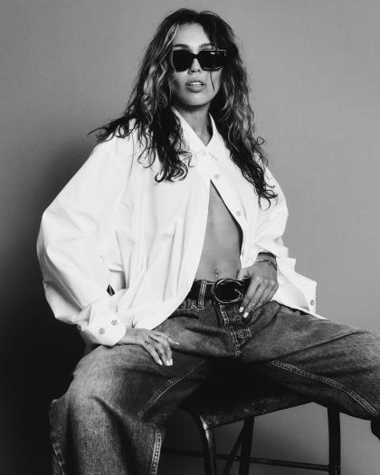 Miley Cyrus photo 52544