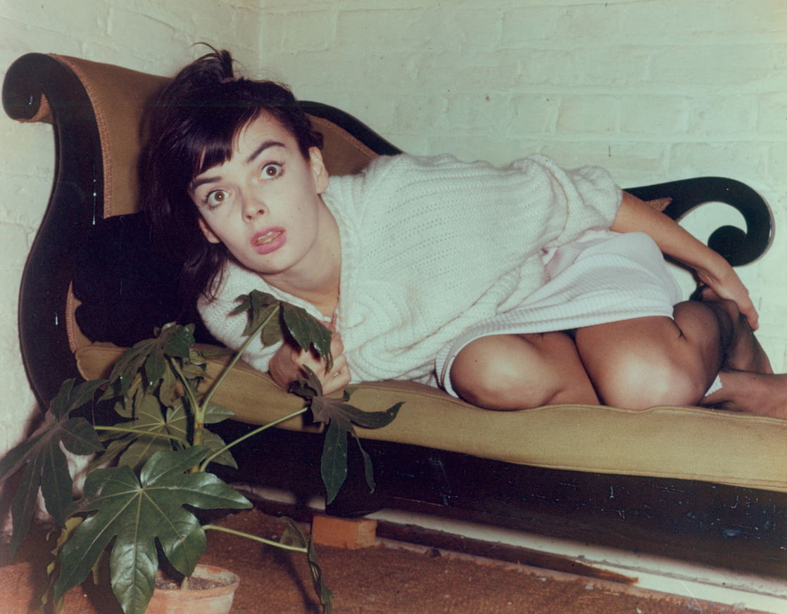 Barbara Steele #192348