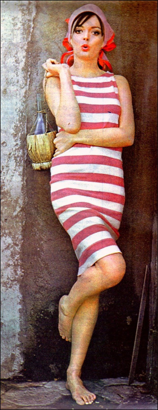 Barbara Steele #192350