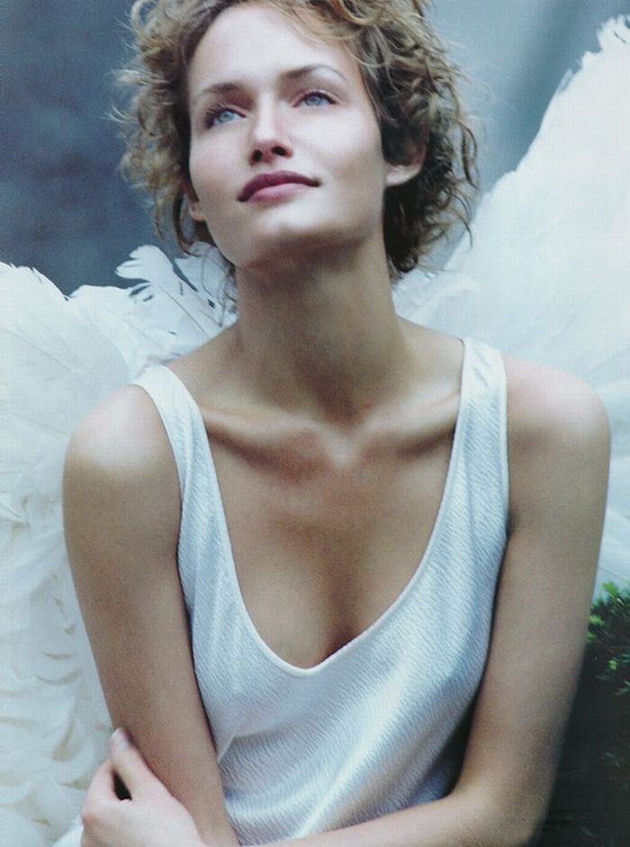 Amber Valletta #193258
