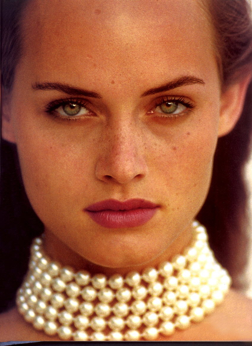 Amber Valletta #193275