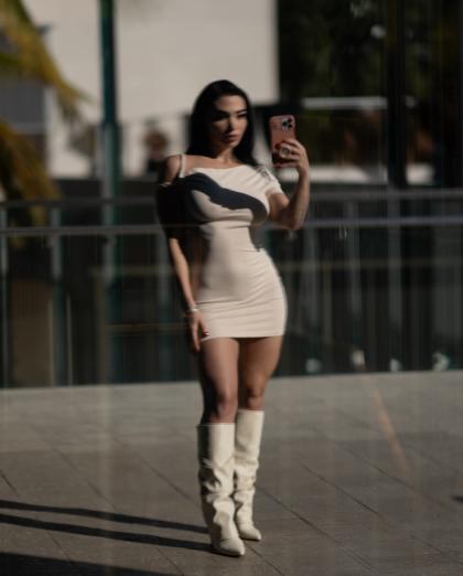 Melissa G photo 197196