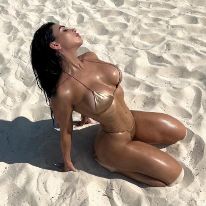 Melissa G photo 197243