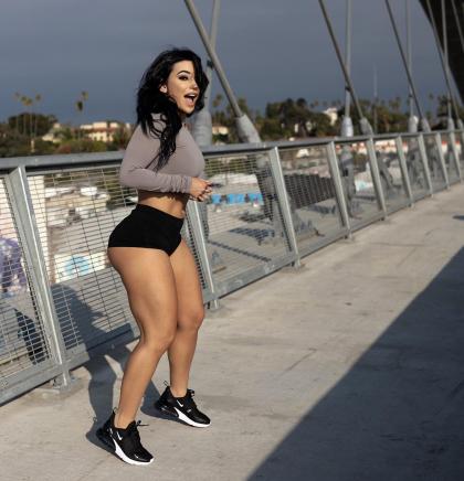 Melissa G photo 197294