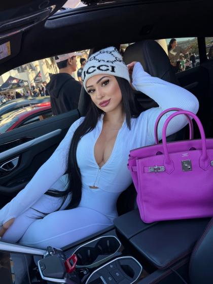 Nadia Khar photo 197816