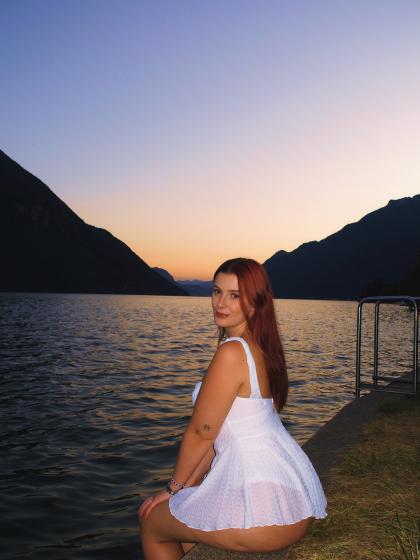 Mia Grose photo 199450