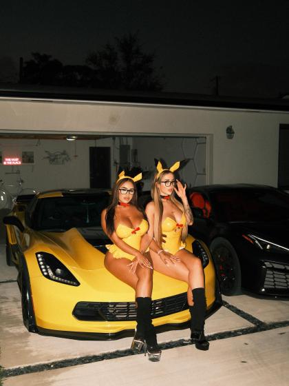 Melanie Rivers photo 199613