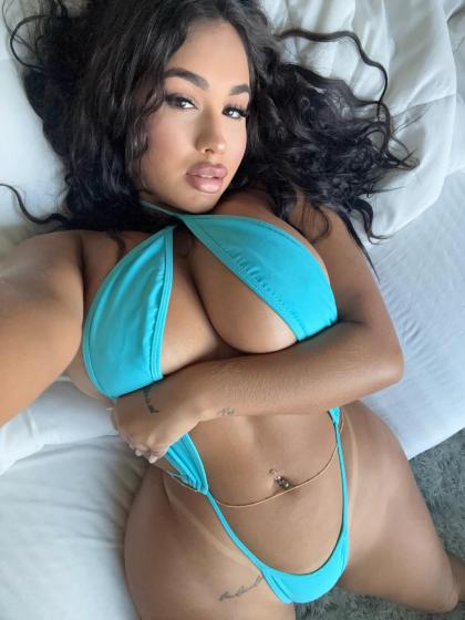 Melanie Rivers photo 199635