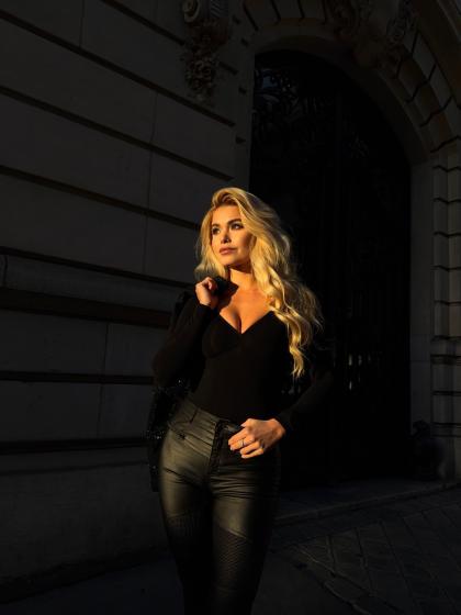 Pamela Reif photo 199705