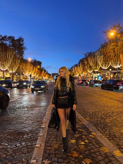 Pamela Reif photo 199738