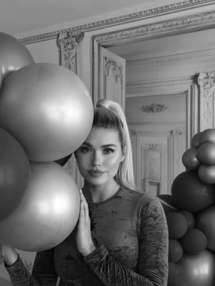 Pamela Reif photo 199772