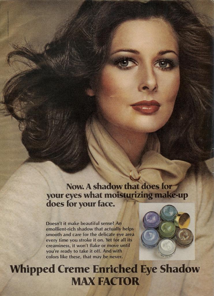 Cristina Ferrare #202371