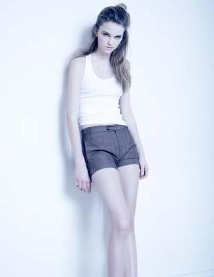 Claire de Jong photo 202431