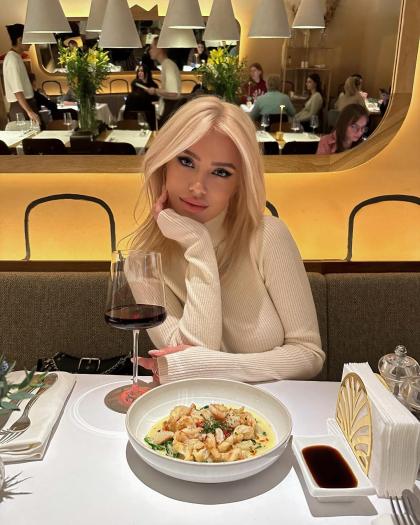 Lilya Braun photo 15343