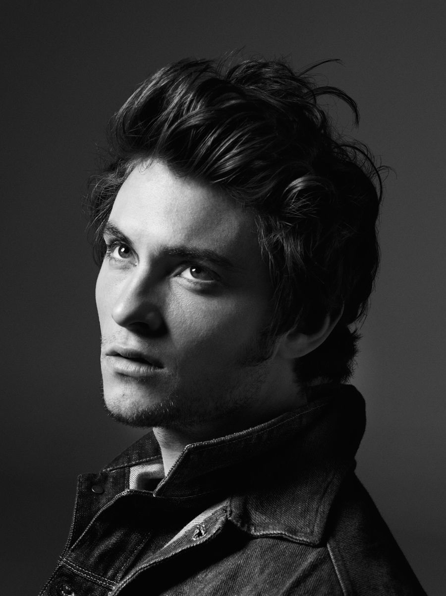 Shiloh Fernandez #202997