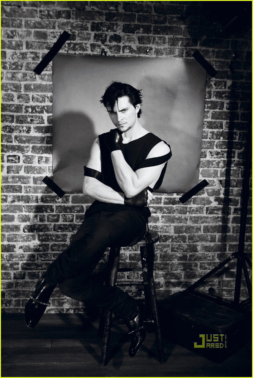 Shiloh Fernandez #203005