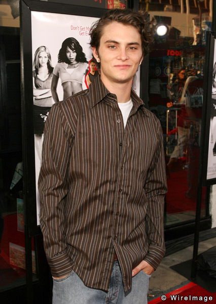 Shiloh Fernandez #203019