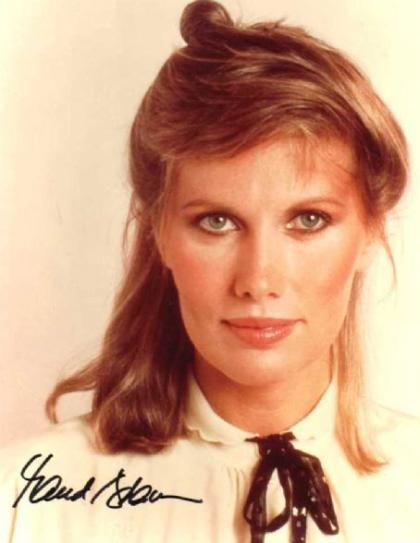 Maud Adams photo 203334