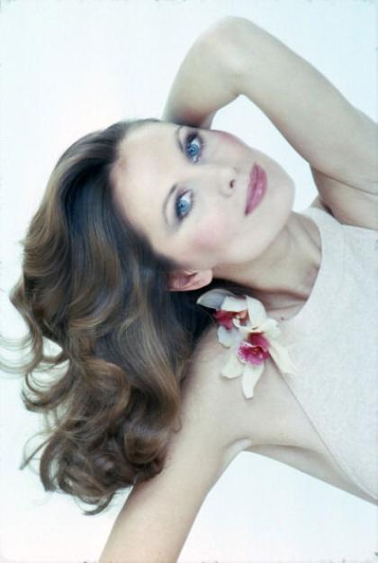 Maud Adams photo 203340