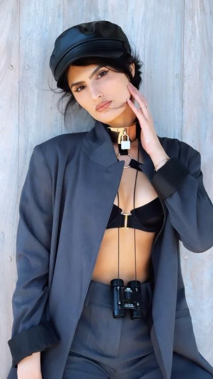 Yael Cohen Aris photo 1870