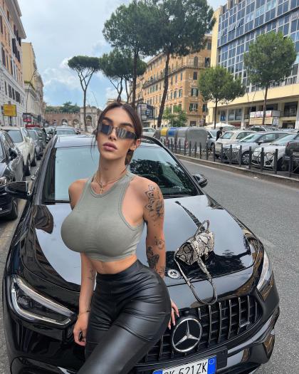 Sara Luna photo 15524