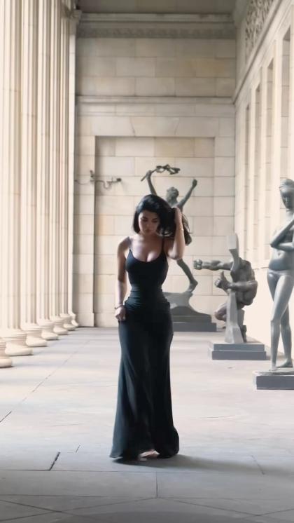 Farangiz Azizi photo 41628