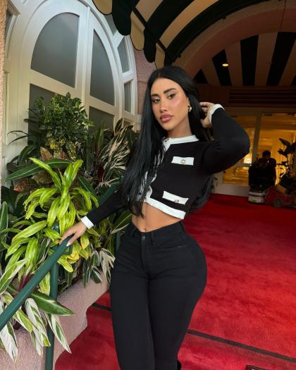 Ester Bron photo 206307