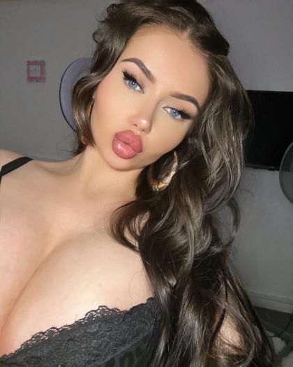 Ellie Slym photo 207655