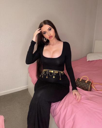 Ellie Slym photo 207658