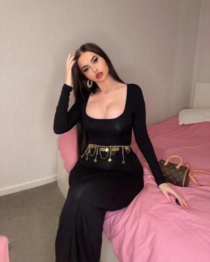 Ellie Slym photo 207660