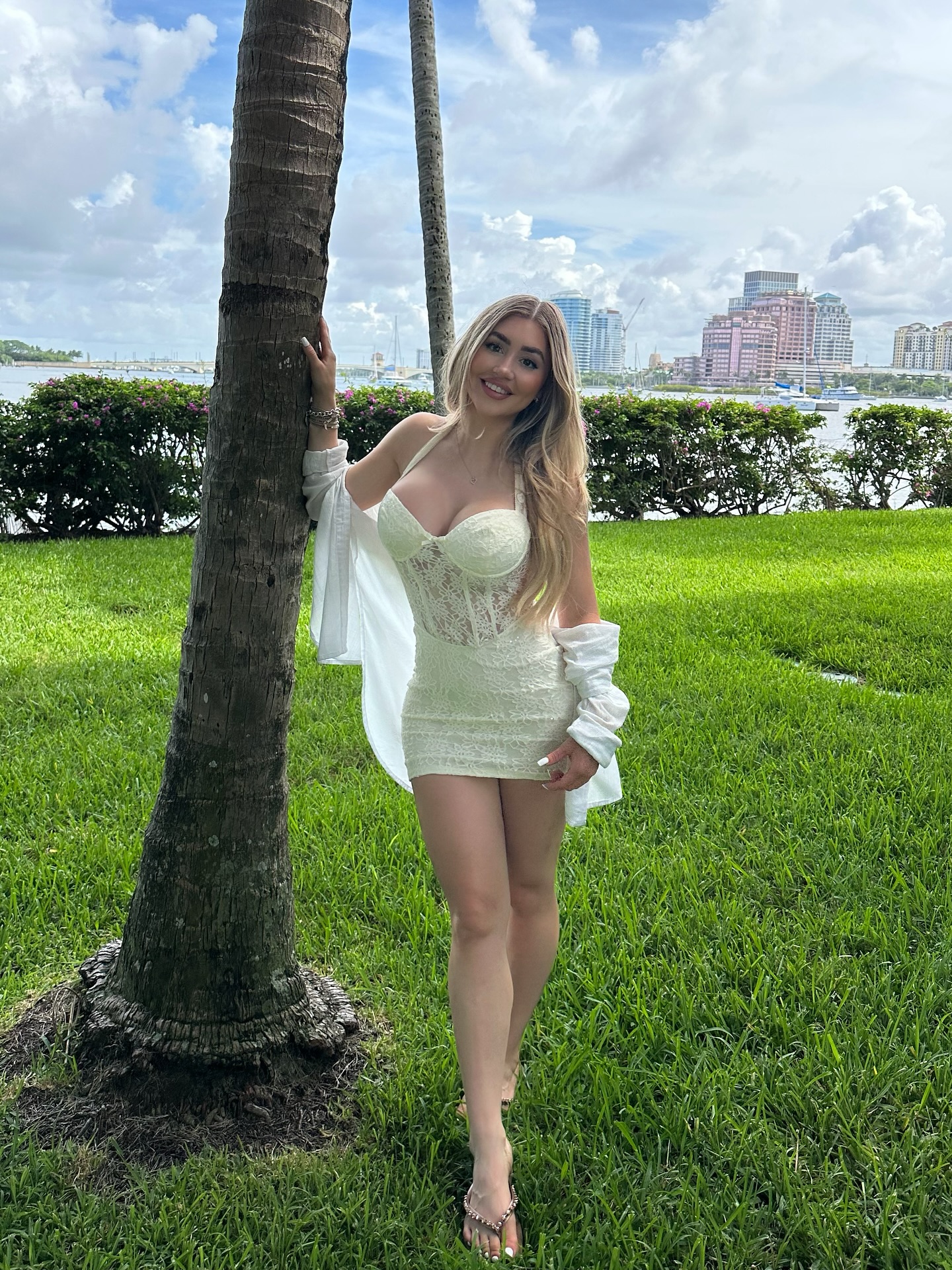 Diosa Santos #207883