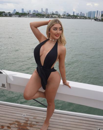 Diosa Santos photo 207864