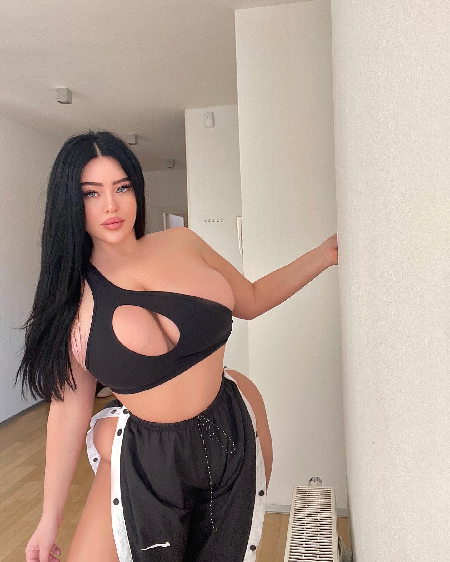 Claudia Rivier #41778