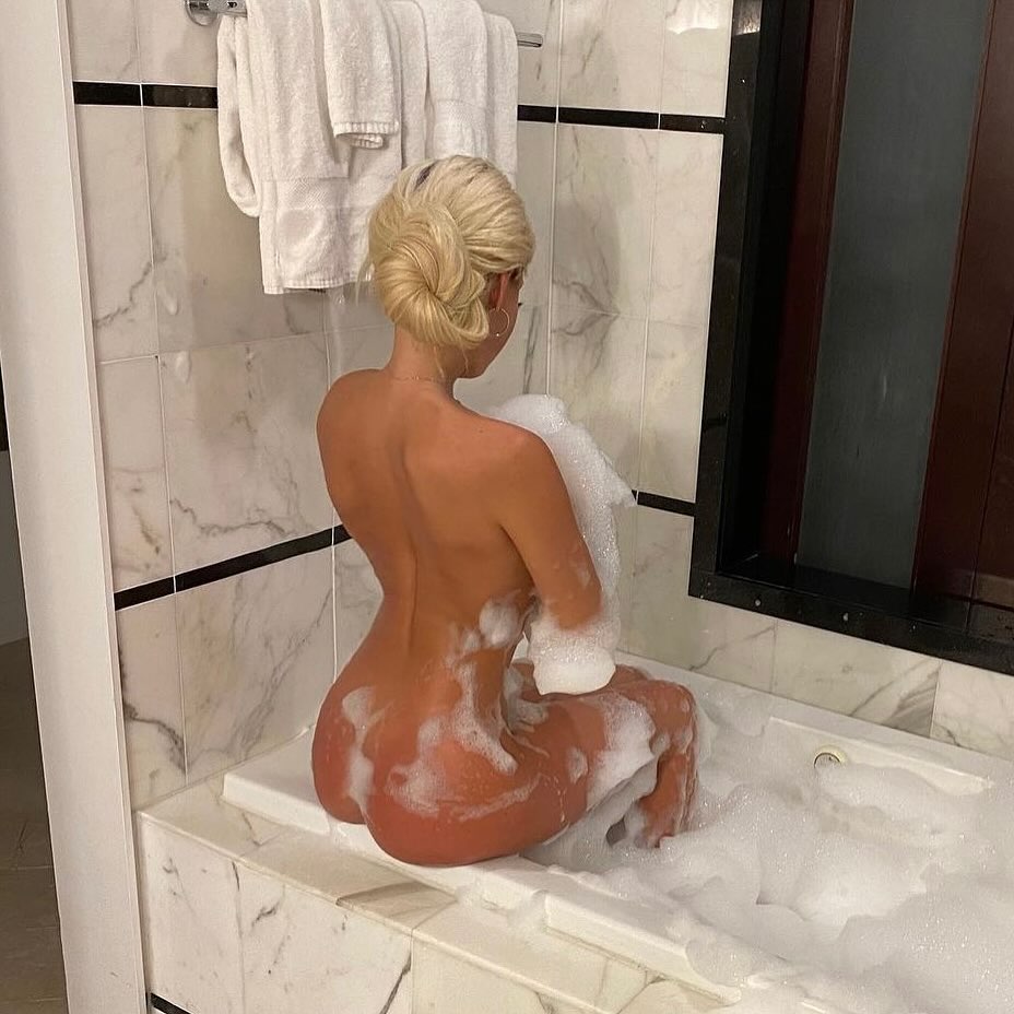 Katie Brooke #208040