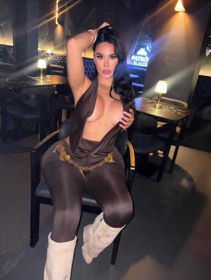 Chloe Cortinez photo 209310