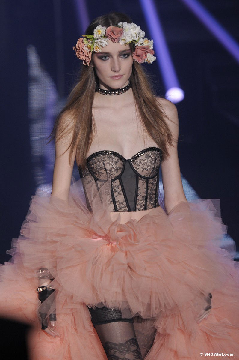 Josephine Le Tutour #210676