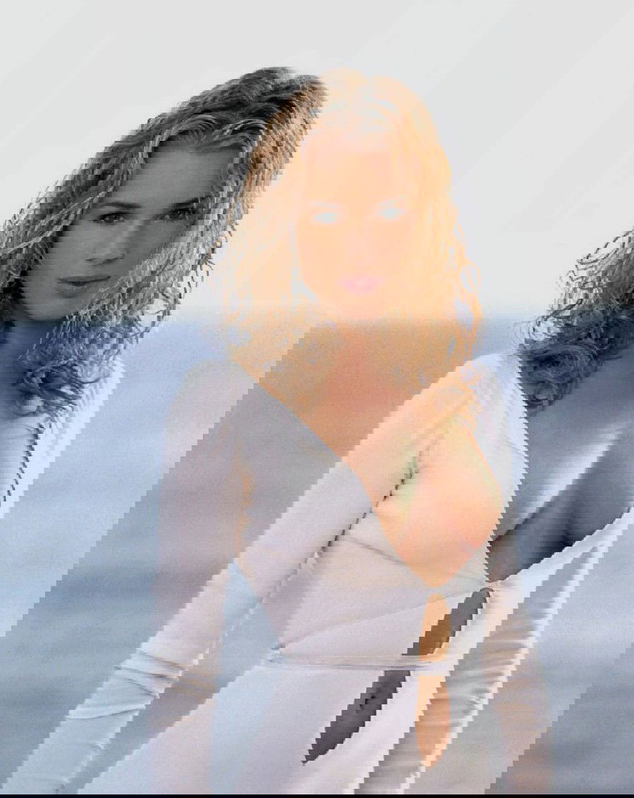 Rebecca Romijn #210835