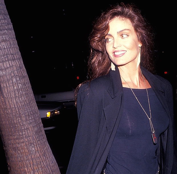 Tracy Scoggins #211216