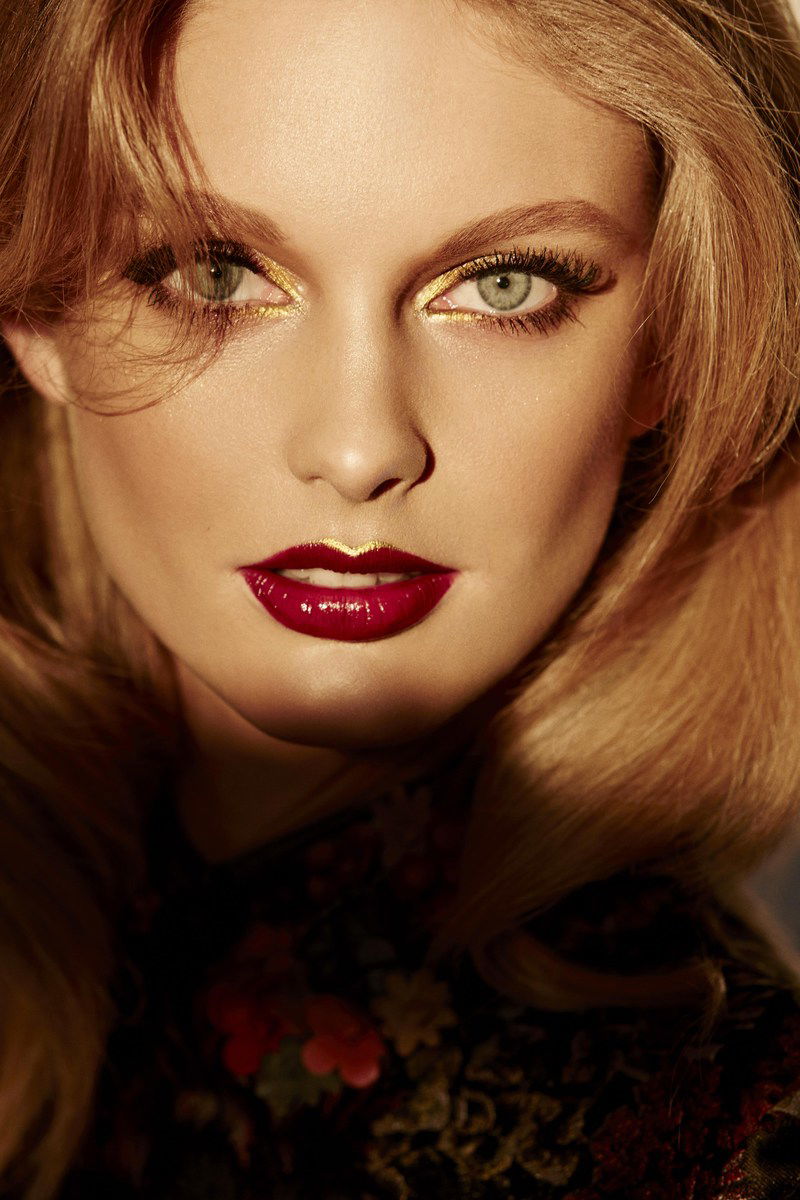 Patricia Van Der Vliet #212049