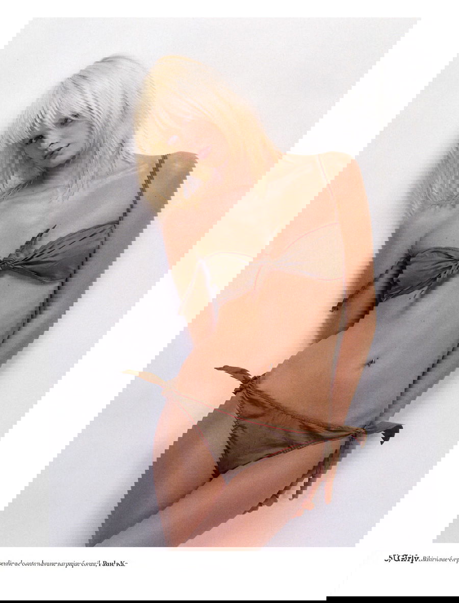 Dewi Driegen #212289